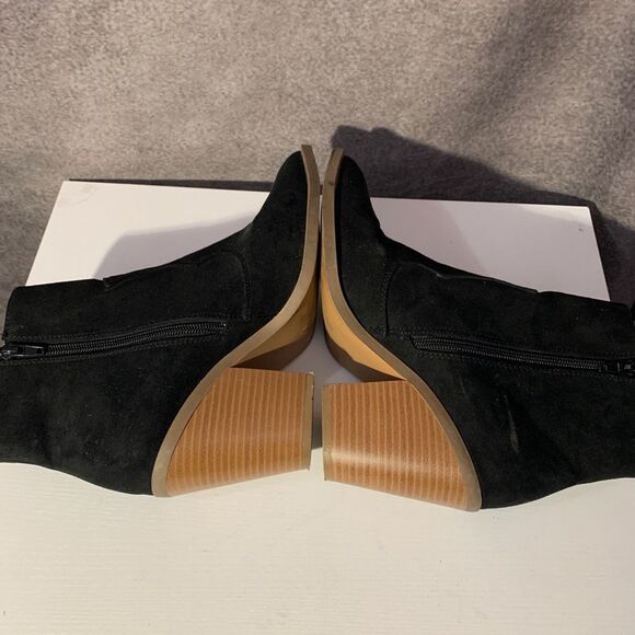 Justfab Women's Black Boots - Picture 5 of 8